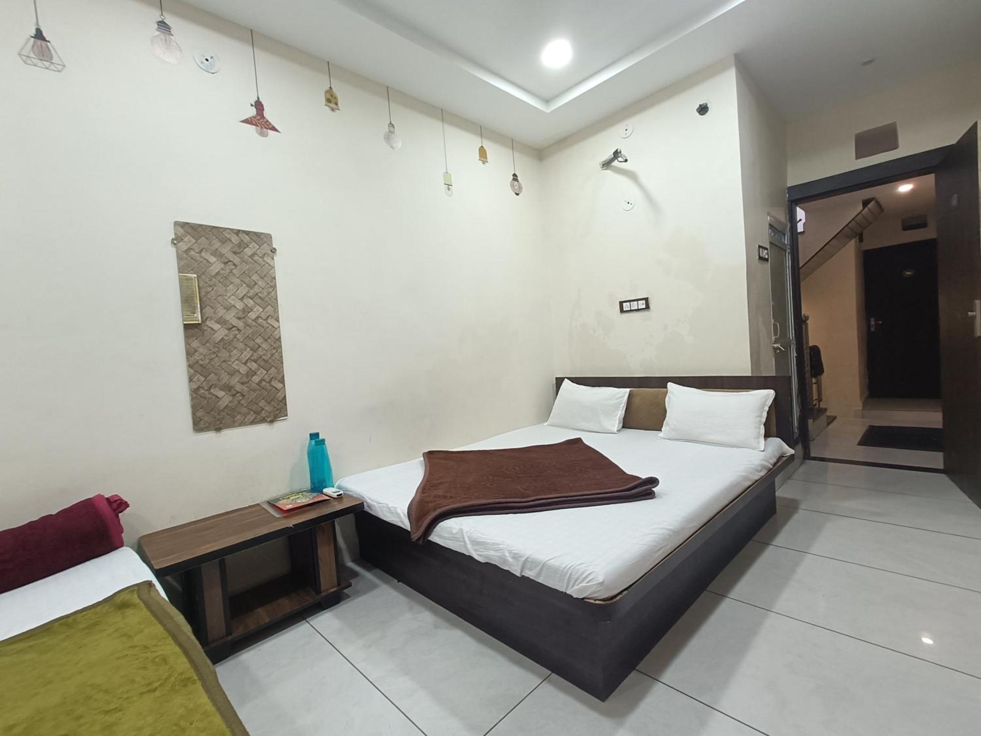 Fabhotel Shipra Ujjain Bagian luar foto