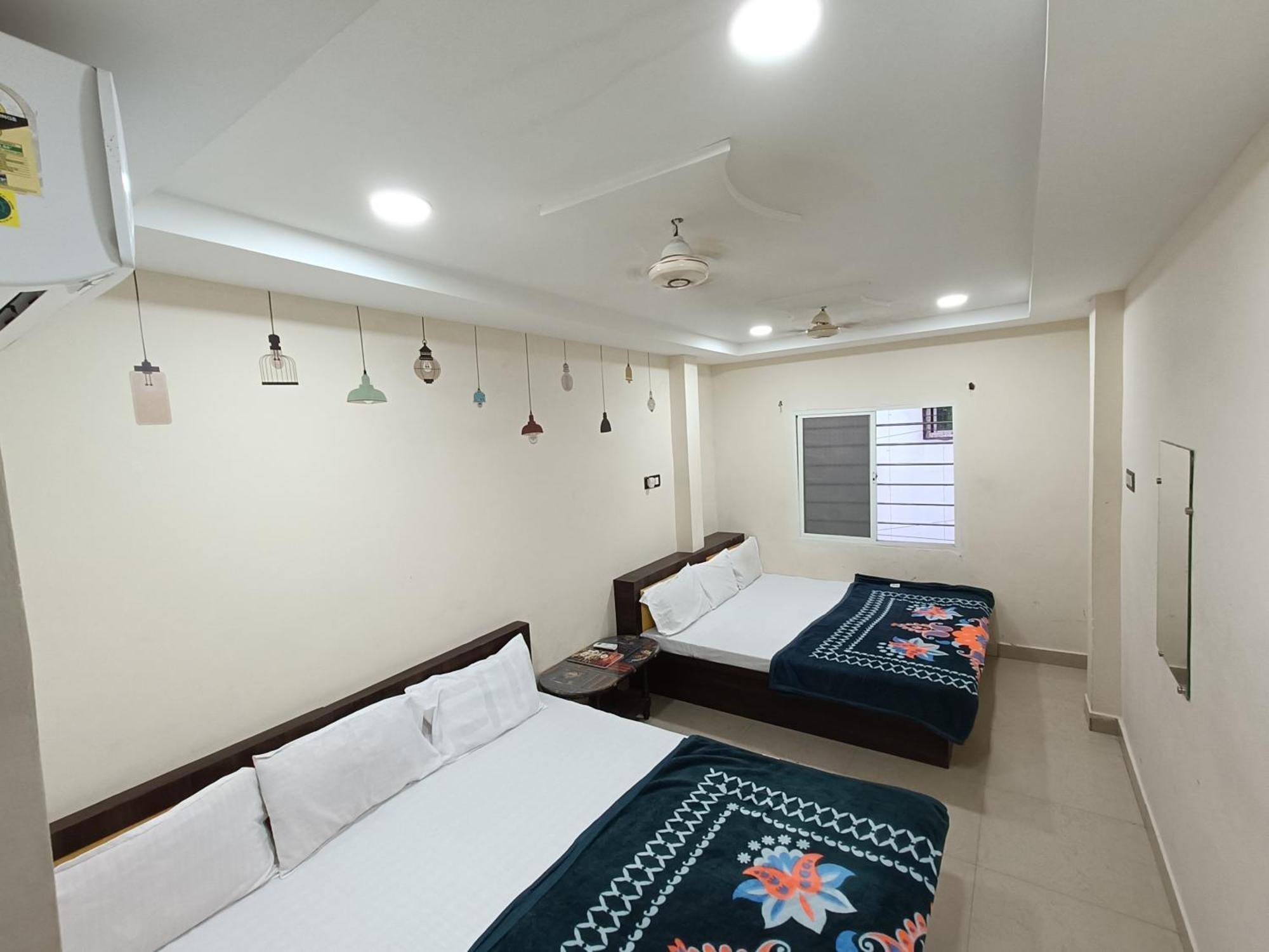 Fabhotel Shipra Ujjain Bagian luar foto